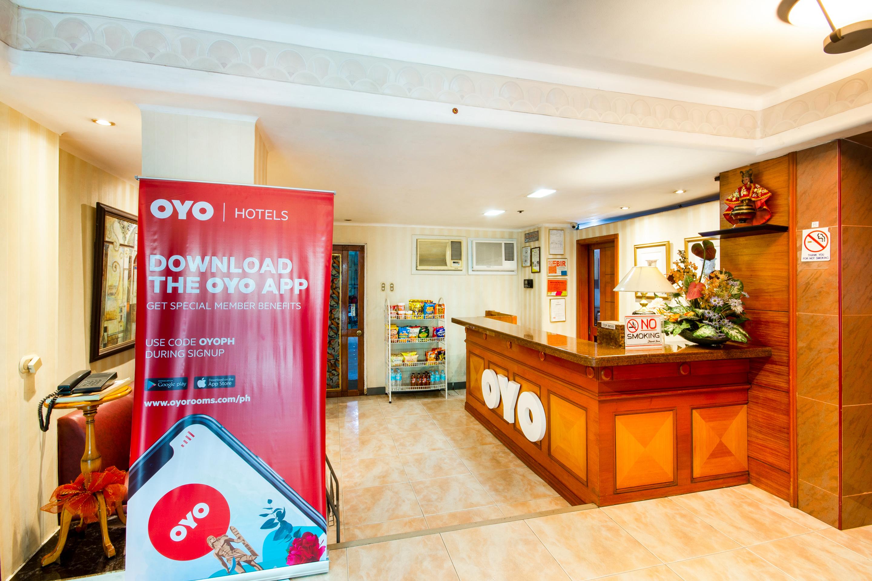 OYO 227 Palladium Suites Hotel Cebu Esterno foto